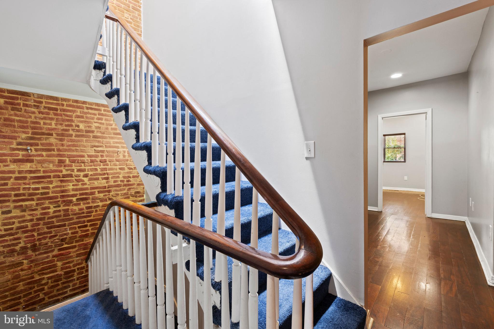 WASHINGTON VILLAGE - Residential