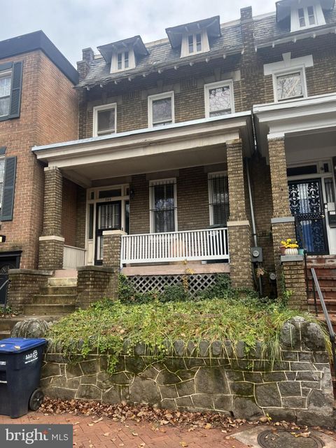 344 11TH STREET SE WASHINGTON DC 20003