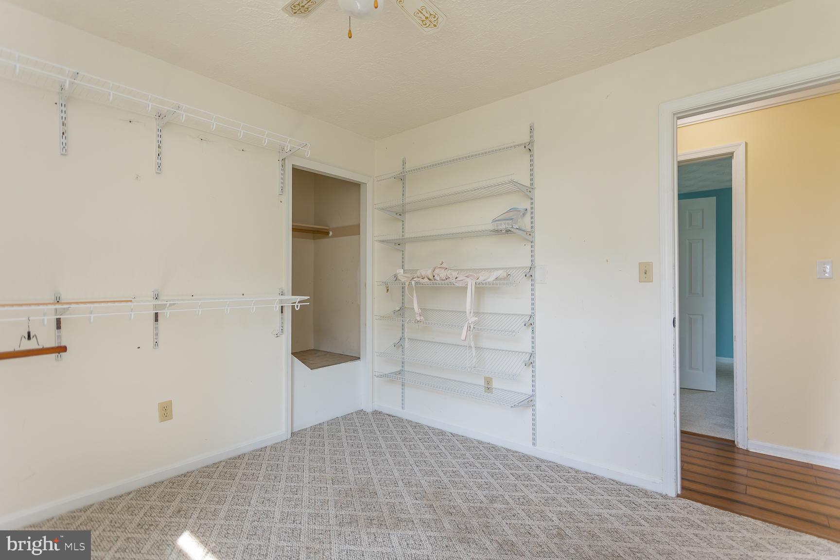 VALLEY VIEW - Residential