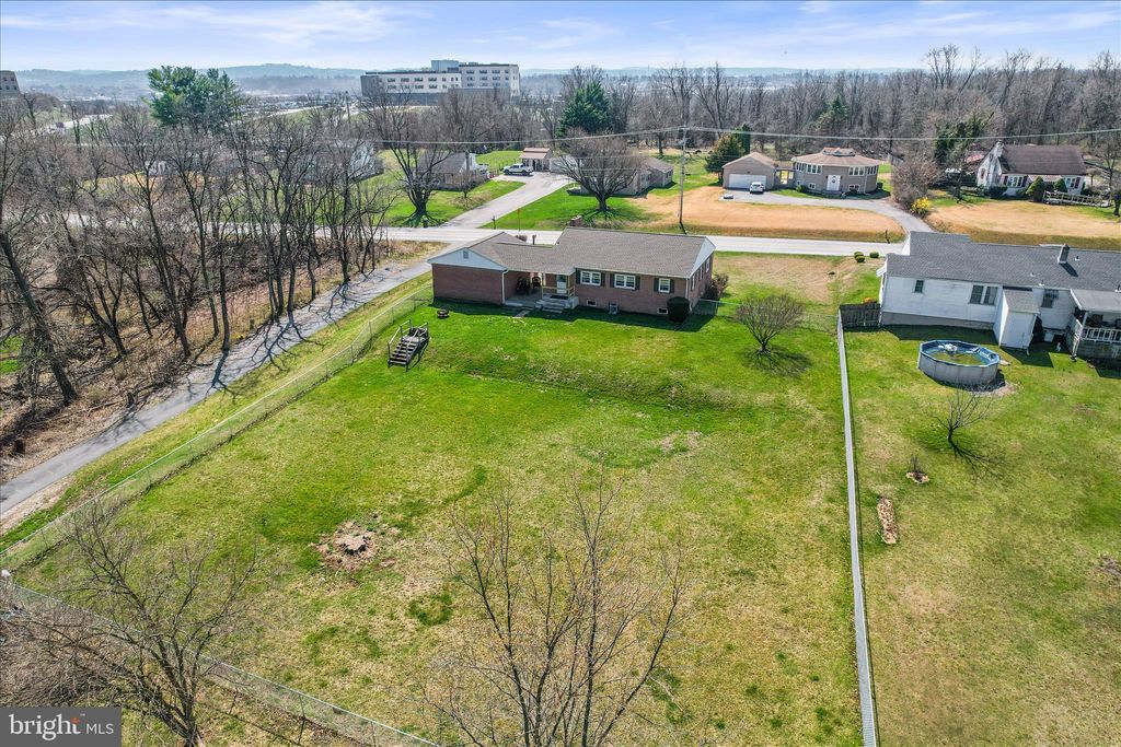 Photo of 1885 Roosevelt Avenue, YORK, PA 17408 (MLS # PAYK2100236)