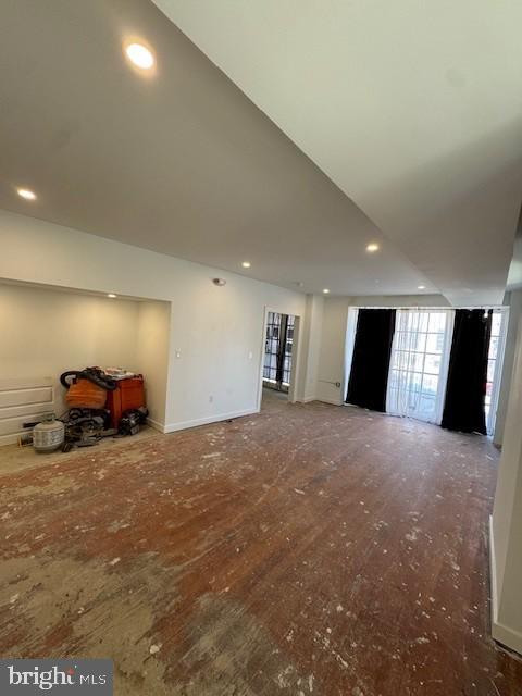 Updated sunfilled commercial space on active 6300 Block of Germantown Avenue. This commrcial space has great street exposure with floor to ceiling windows. Upgrades include all new electrical wiring, new gas furnace and A/C. 1,000 SF+ Unfinished basement available for additional fee.