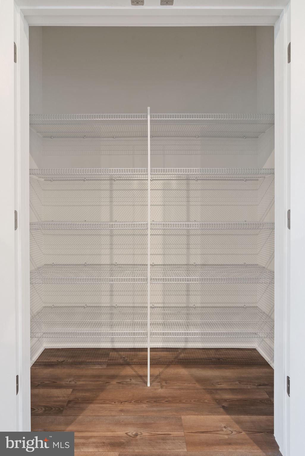 LAKE FREDERICK - Residential Lease