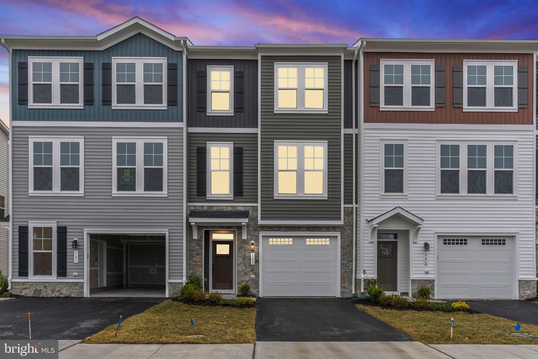 LAKE FREDERICK - Residential Lease