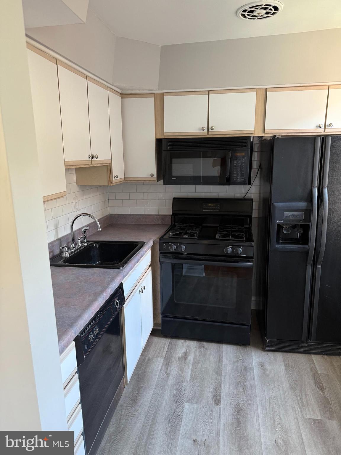 MT AIRY - Residential Lease