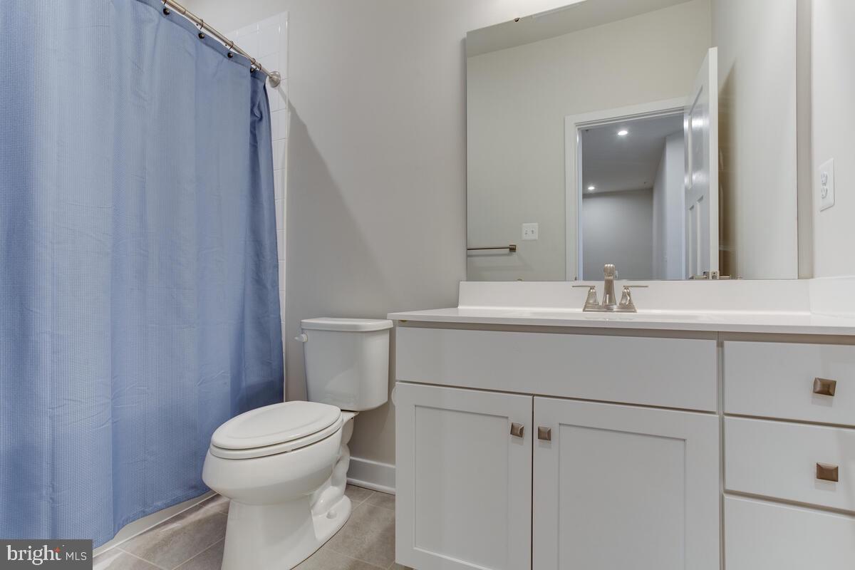 WESTCHESTER SQUARE - Residential