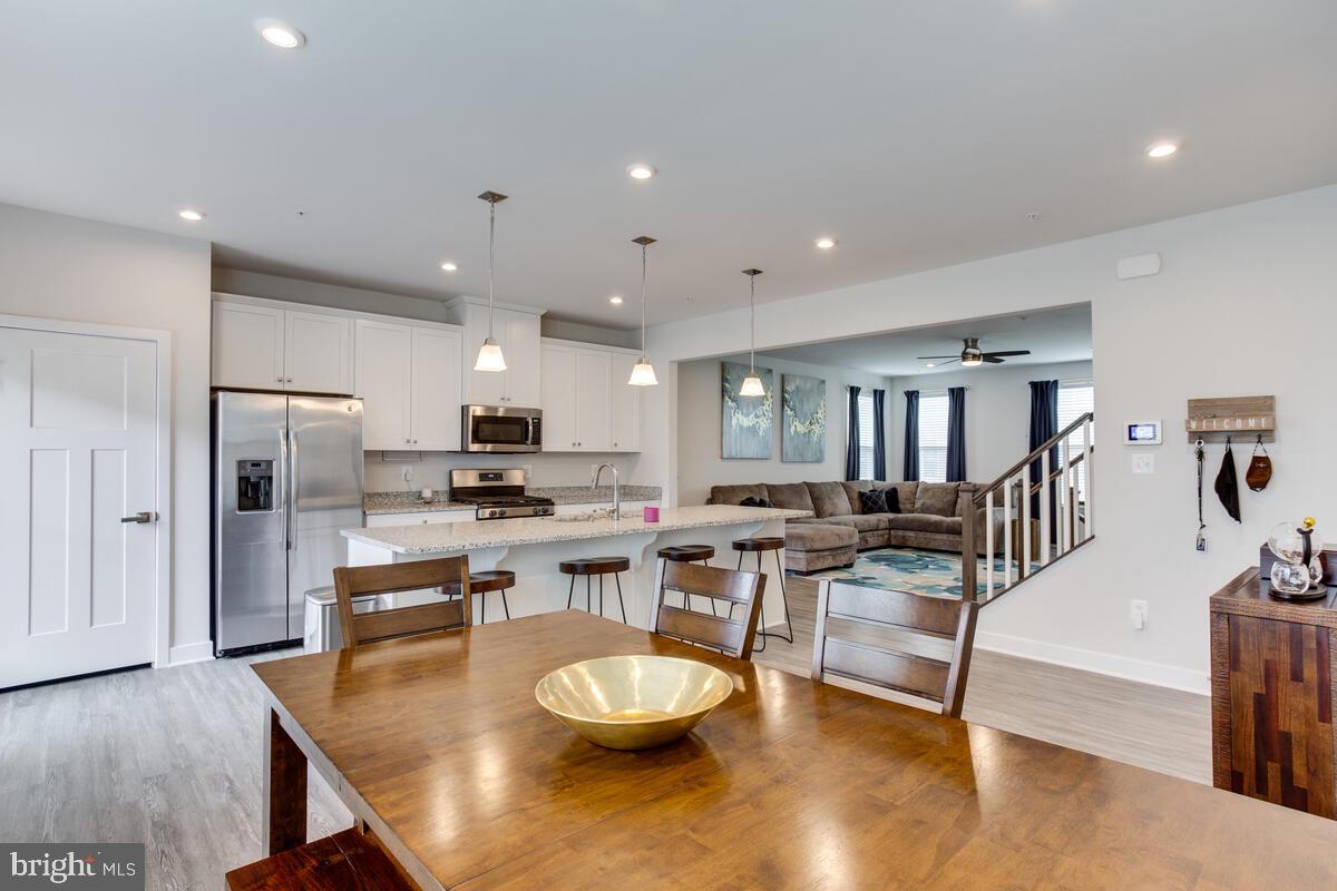 WESTCHESTER SQUARE - Residential