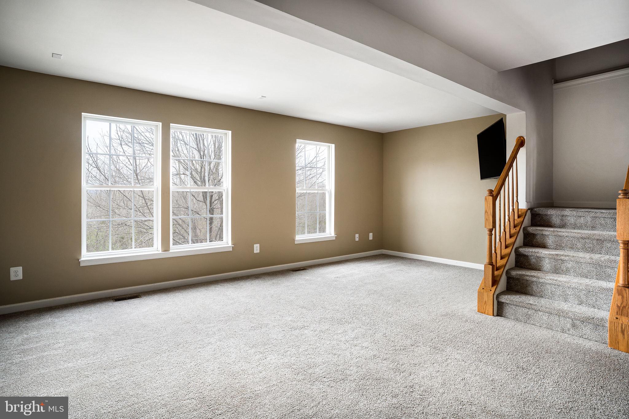 LAKELAND PLACE - Residential