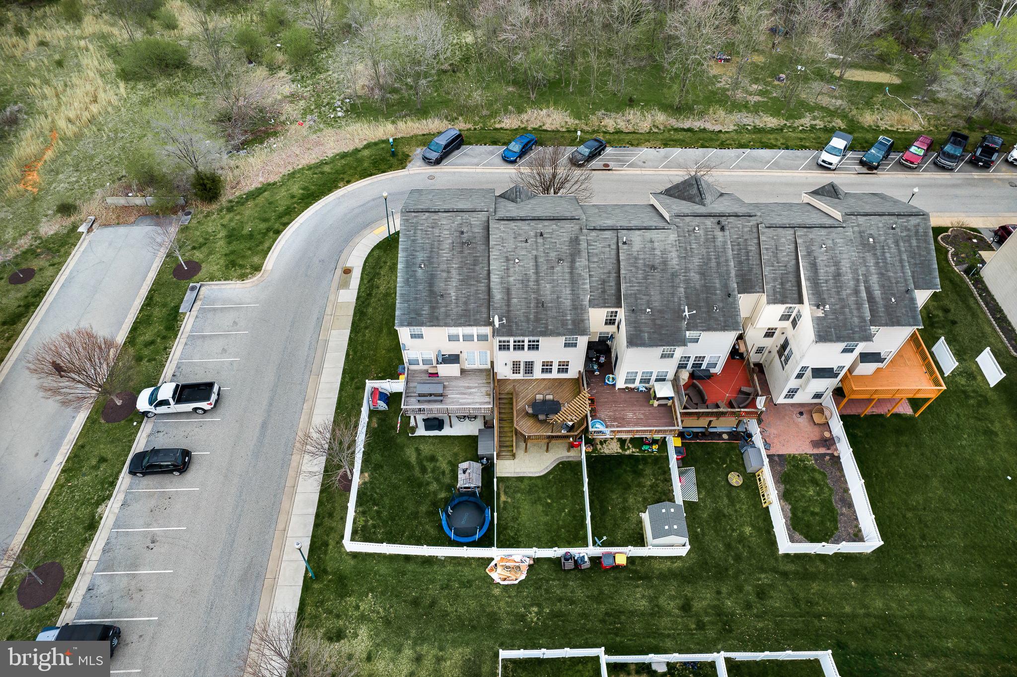 LAKELAND PLACE - Residential