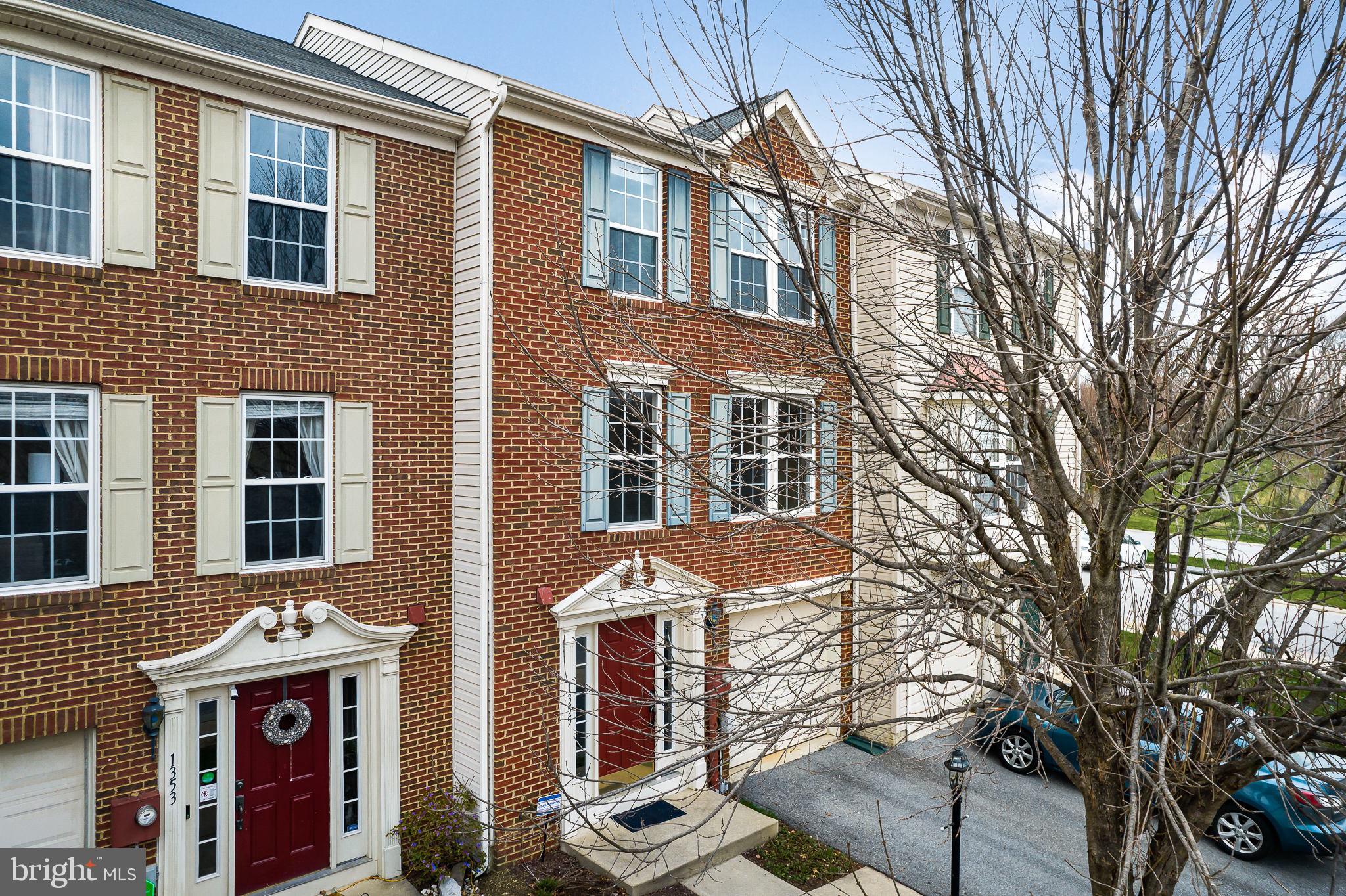 LAKELAND PLACE - Residential