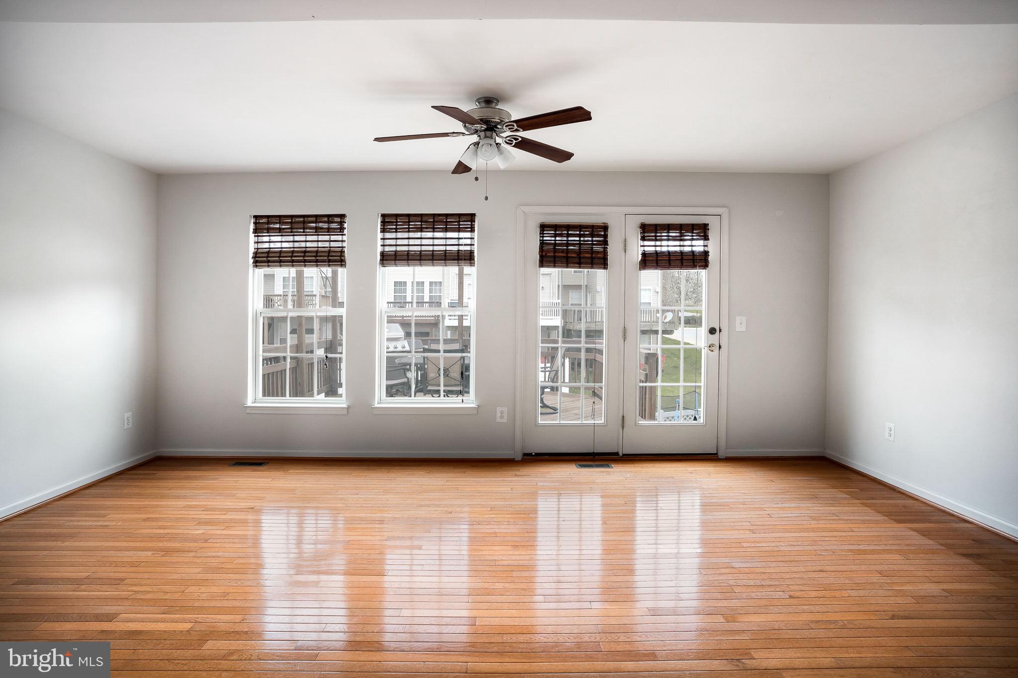 LAKELAND PLACE - Residential