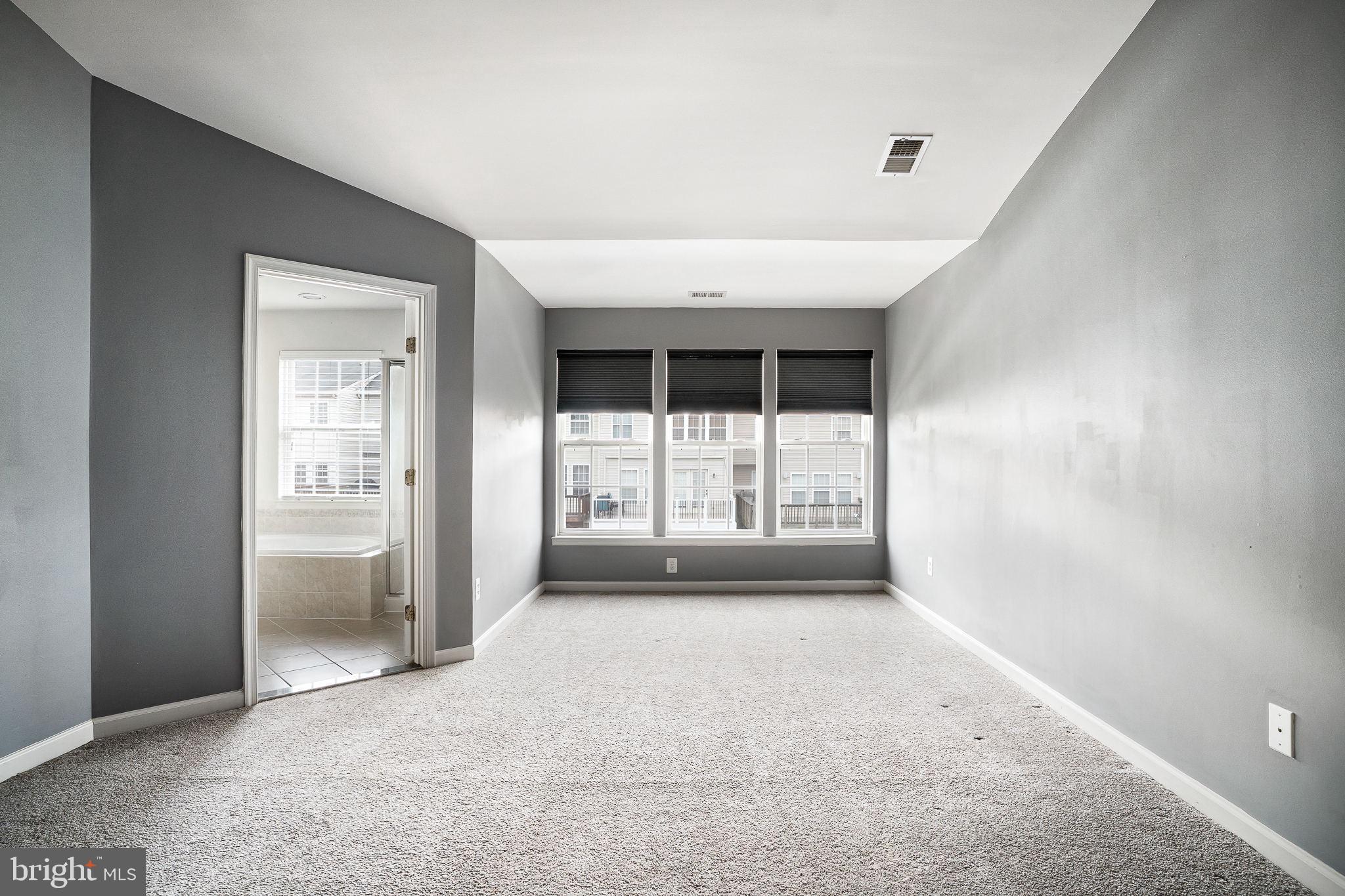 LAKELAND PLACE - Residential