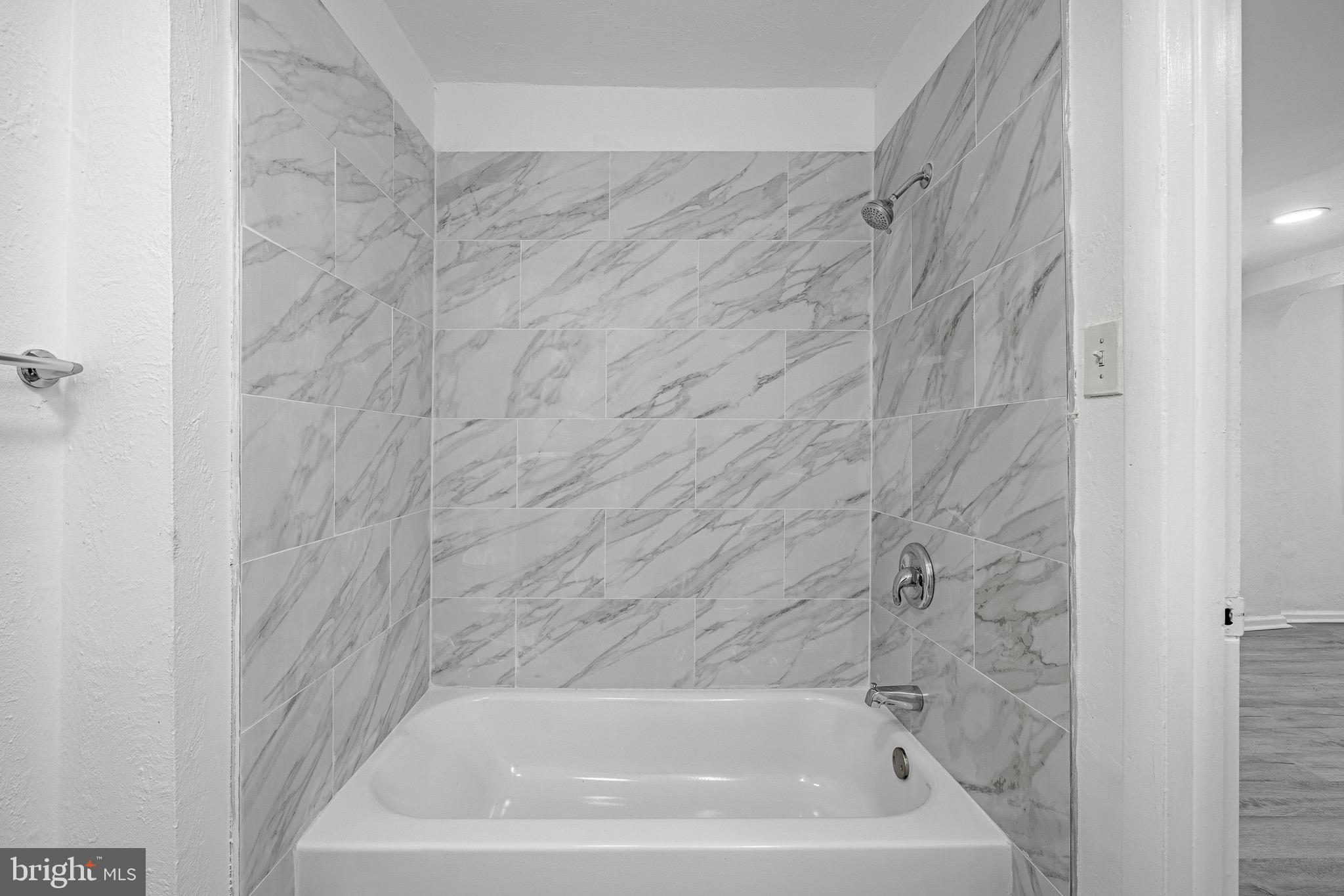 HEDGEVILLE - Residential Income