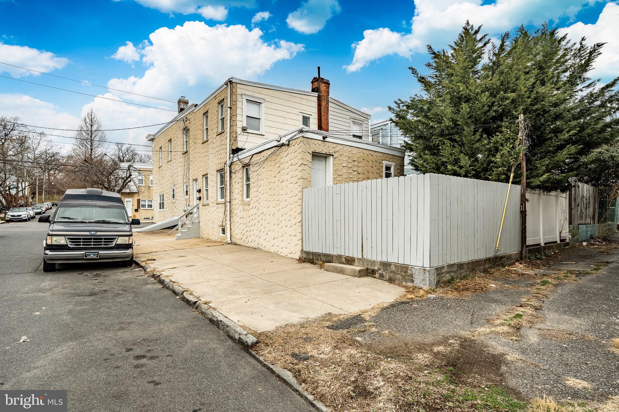 HEDGEVILLE - Residential Income