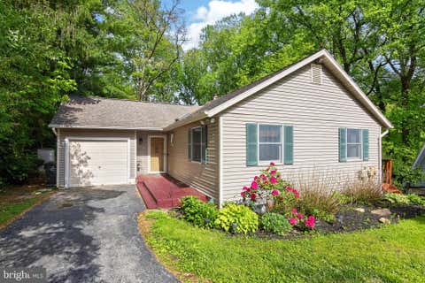 Homes For Sale - 1121 Vermont Lane<br/> DOWNINGTOWN, PA 19335