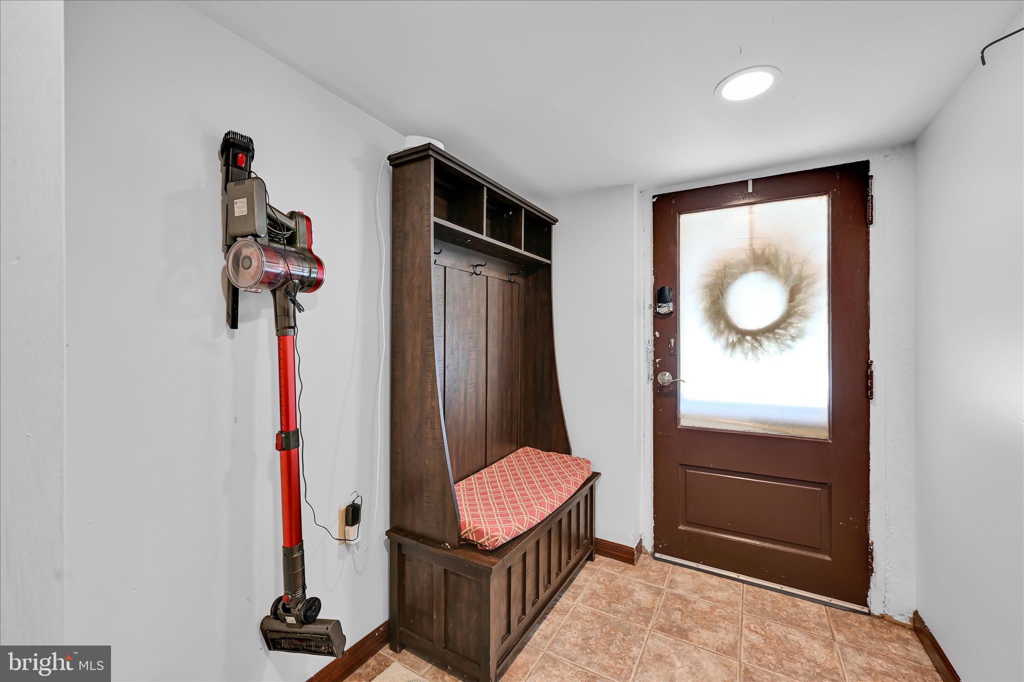 ADAMSTOWN BOROUGH - Residential