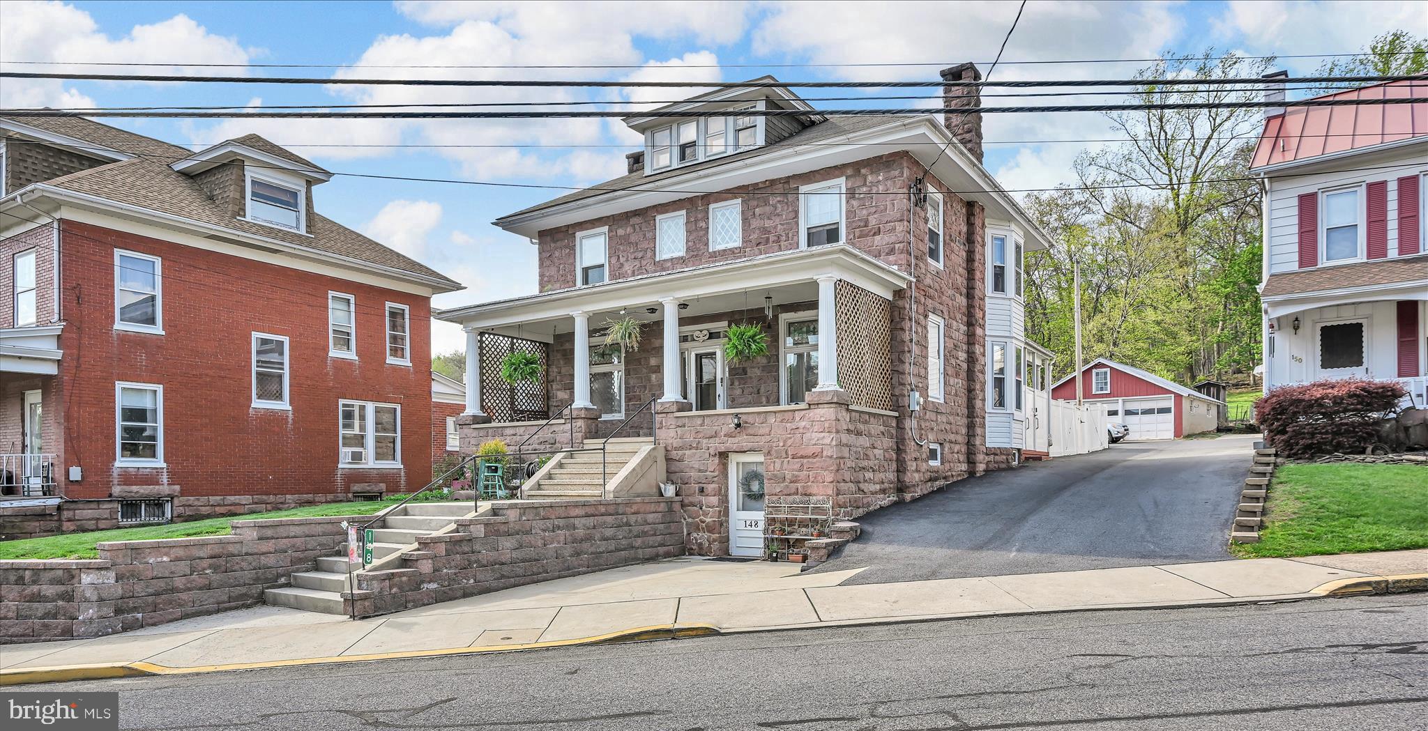 ADAMSTOWN BOROUGH - Residential