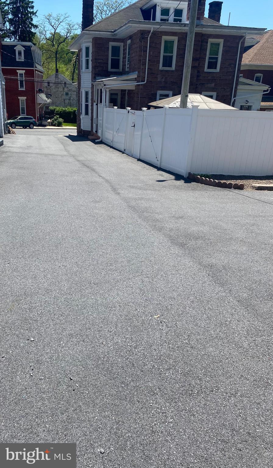 ADAMSTOWN BOROUGH - Residential
