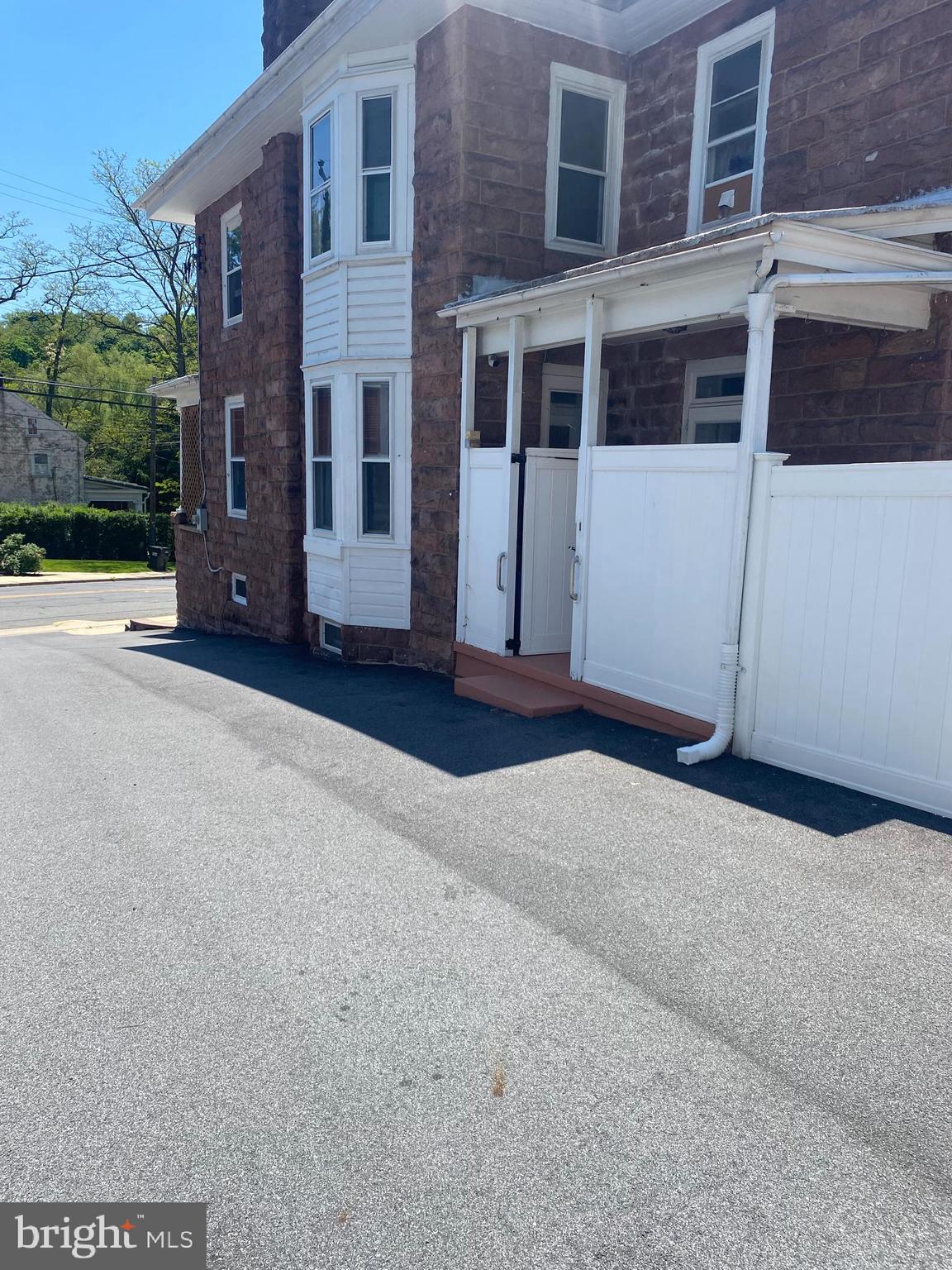 ADAMSTOWN BOROUGH - Residential