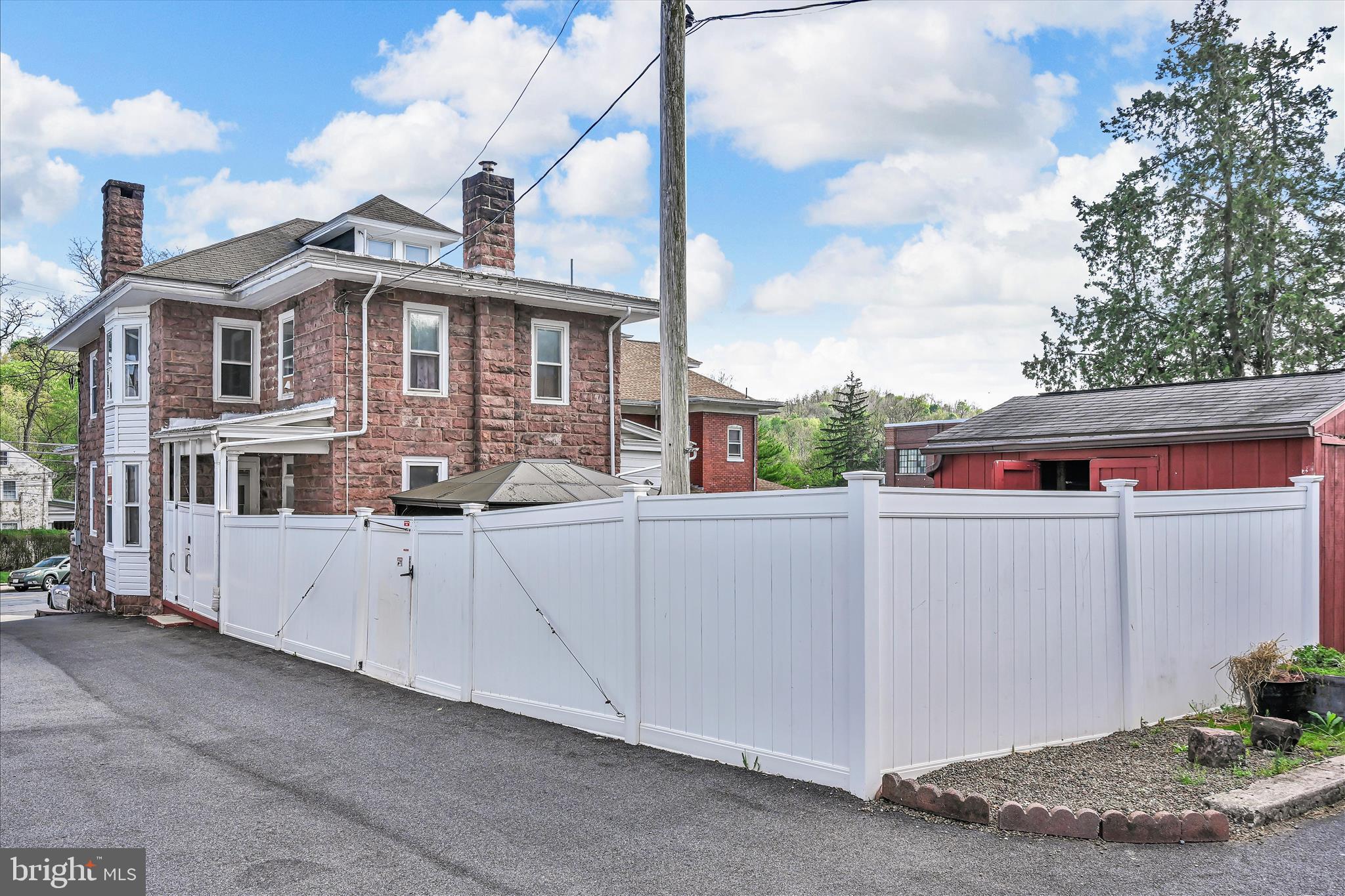 ADAMSTOWN BOROUGH - Residential