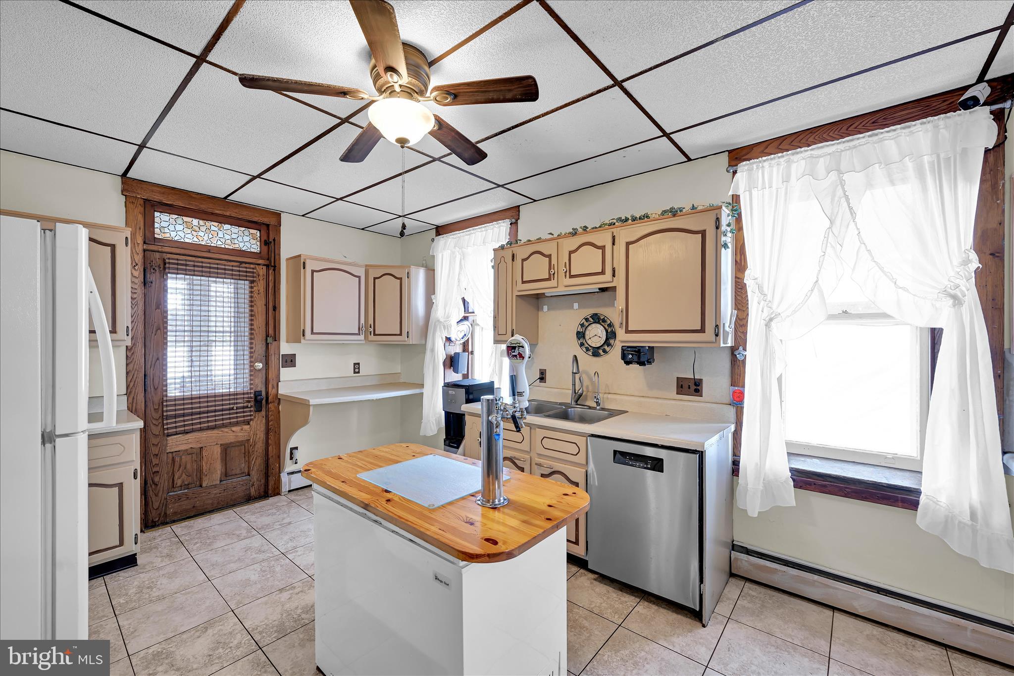 ADAMSTOWN BOROUGH - Residential