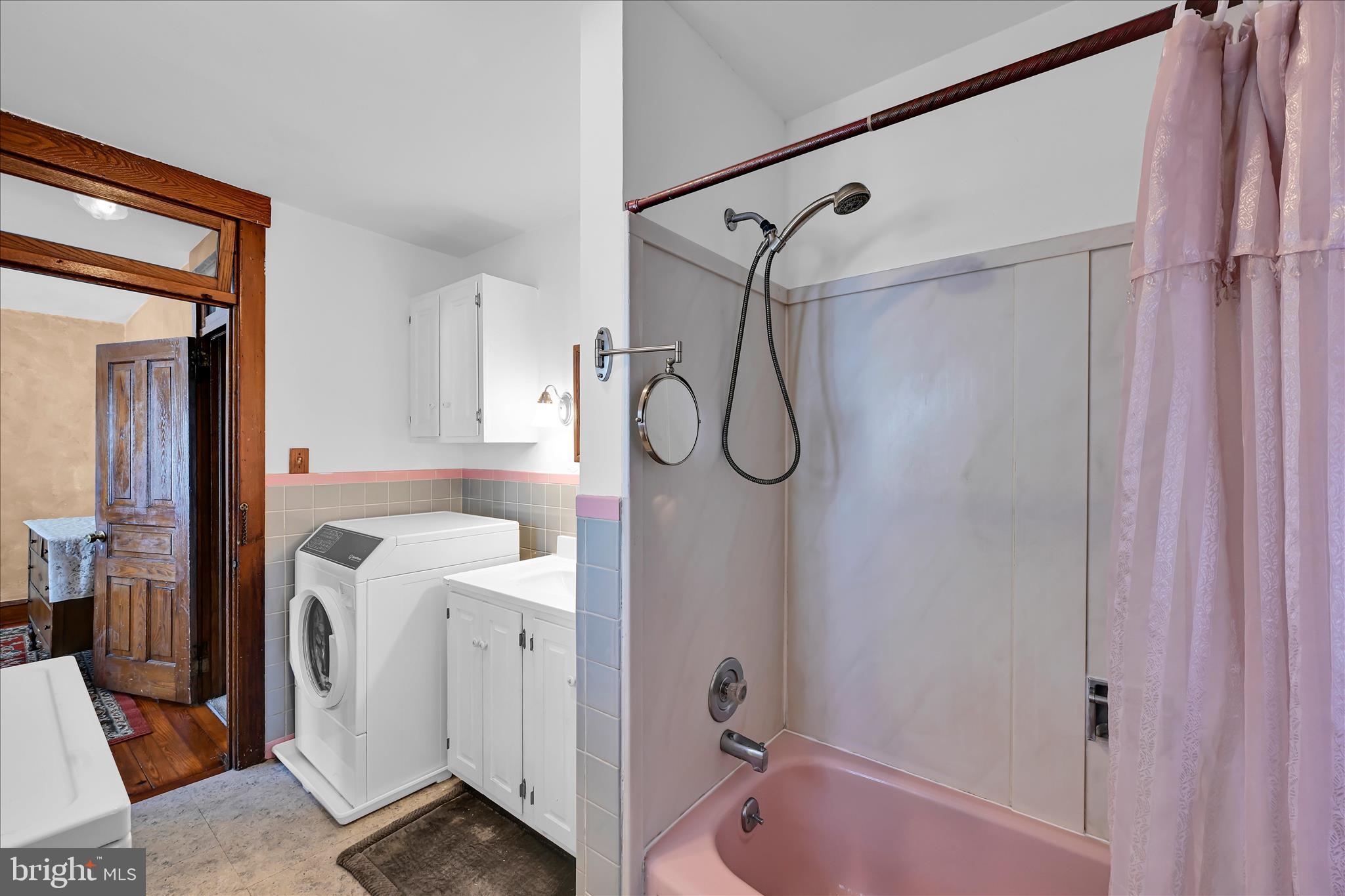 ADAMSTOWN BOROUGH - Residential