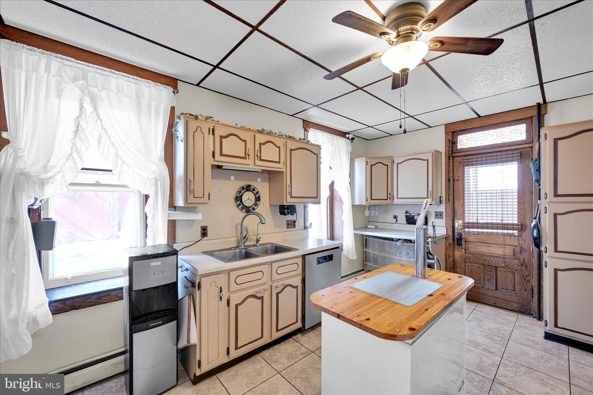 ADAMSTOWN BOROUGH - Residential