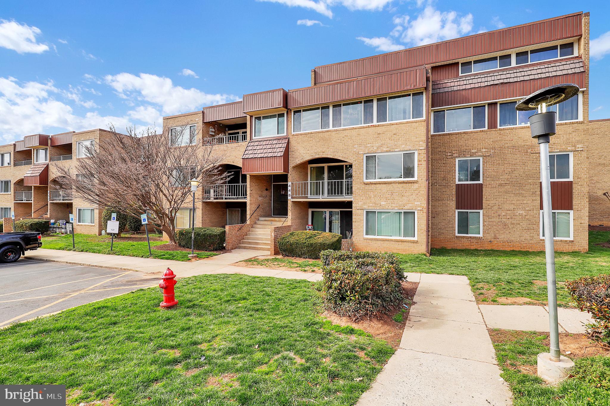 VILLA RIDGE CONDOMINIUM - Residential