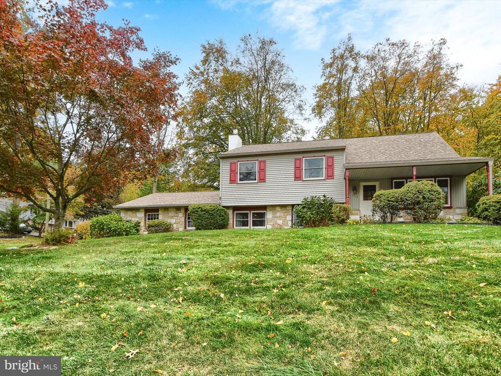Photo of 202 Cornwall Drive, CHALFONT, PA 18914 (MLS # PABU2108216)