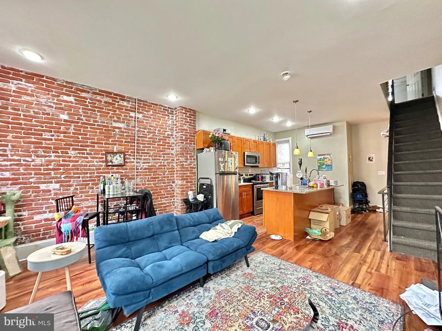 Available early August for the Temple University 2025-2026 academic year! Just a 5-minute walk to Temple University's main campus, SEPTA, pizzerias, and more. 

Welcome to this beautiful 3 bed/2 bath apartment with an amazing design! As you enter, you'll notice spacious living and dining areas filled with natural light. The kitchen features stainless steel appliances, an island, and a breakfast area that flows into the living room, accented by a charming brick wall—perfect for entertaining! On the main level, there's one spacious bedroom and a full bath. Upstairs, you'll find two more bedrooms, another full bathroom, and a washer and dryer. Plenty of natural light throughout the entire apartment.

Tenants pay utilities separately and the water bill to be paid with rent on a monthly basis. Pets are welcome with a pet deposit. First, last, and security deposit required at move-in. Co-signers are required for students.