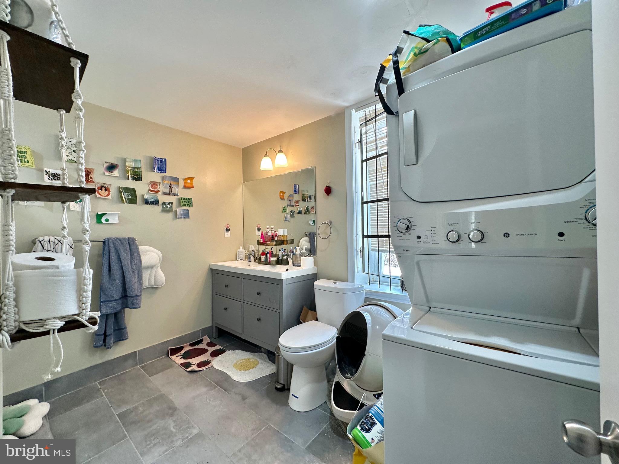 TEMPLE UNIVERSITY - Residential Lease