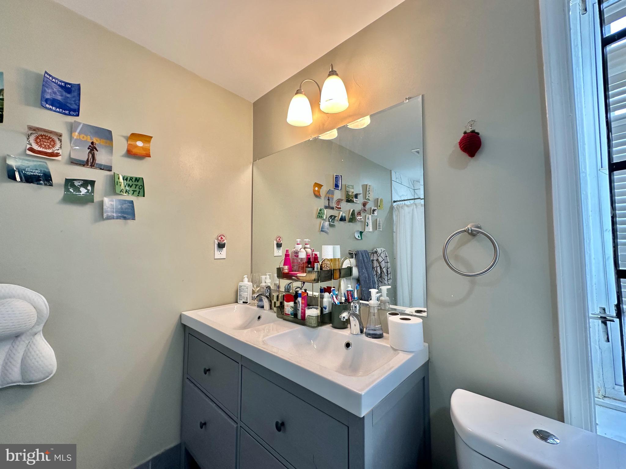 TEMPLE UNIVERSITY - Residential Lease