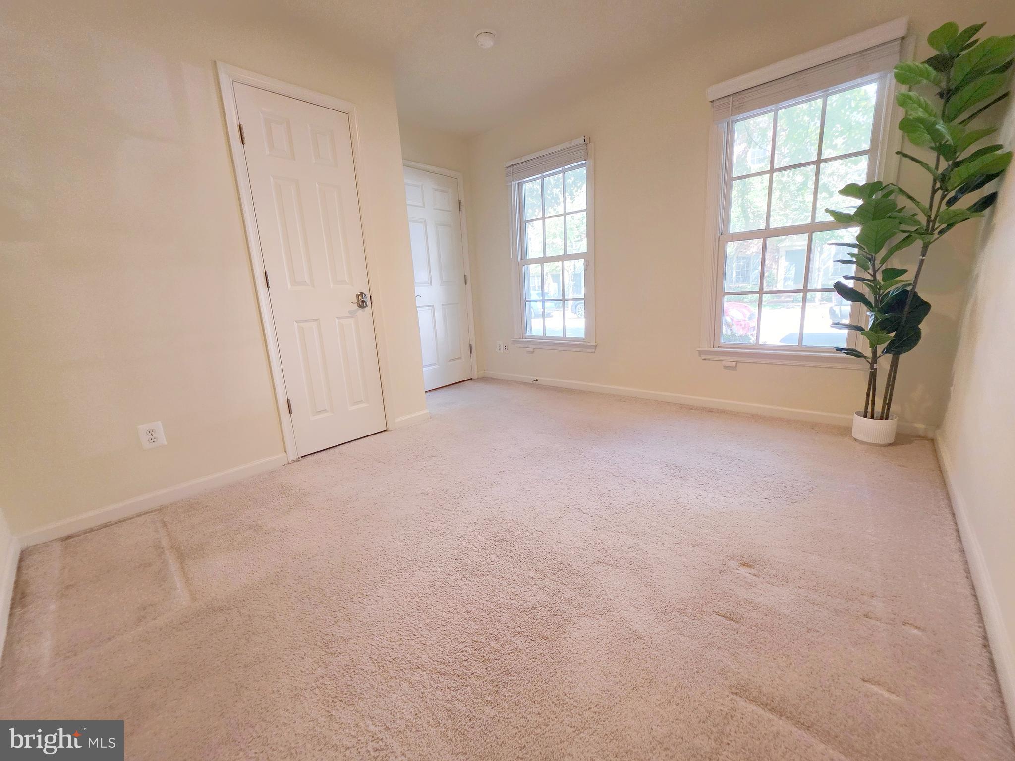 513 CASEY LANE
