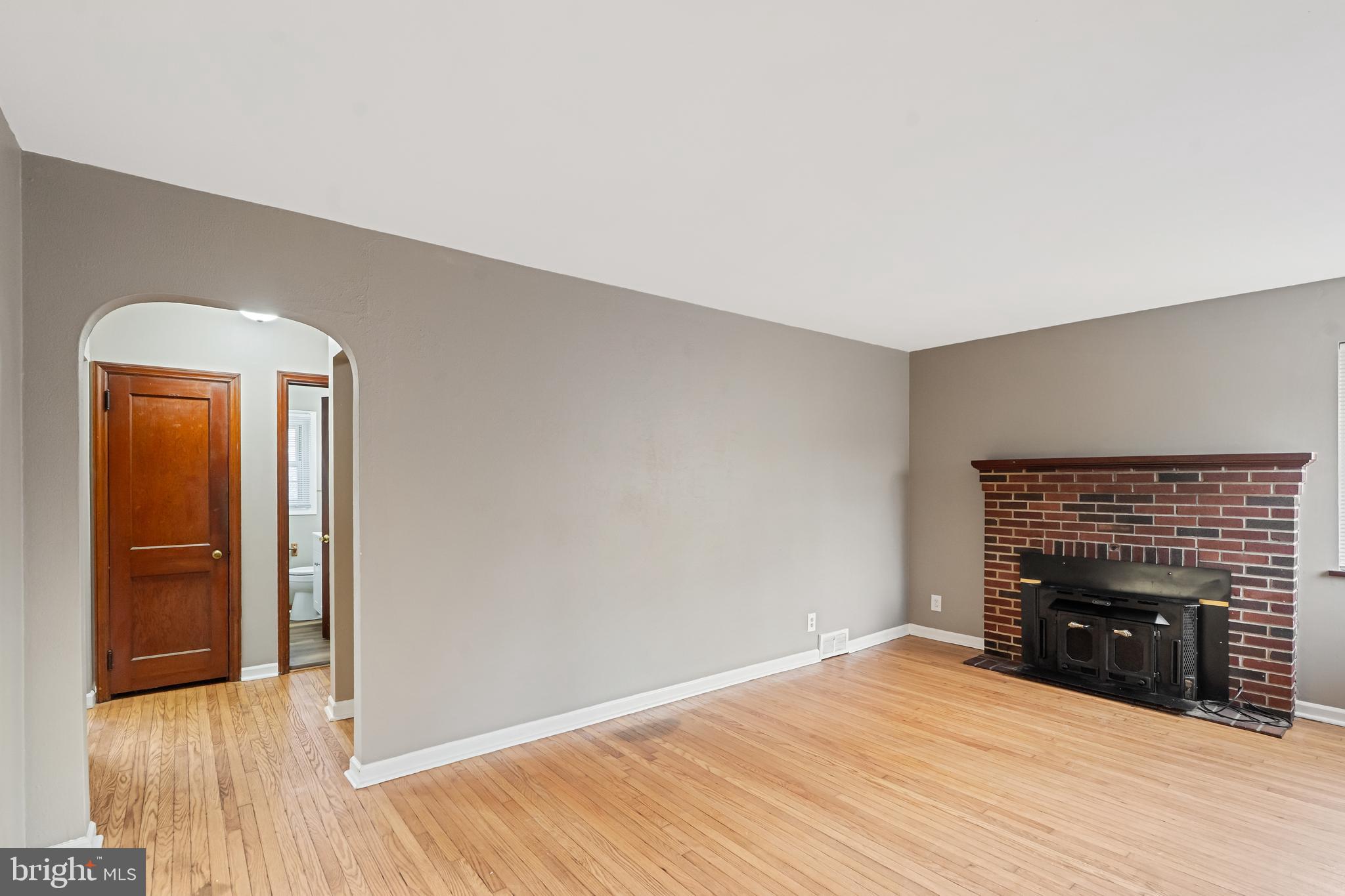 60 PALETHORPE AVENUE