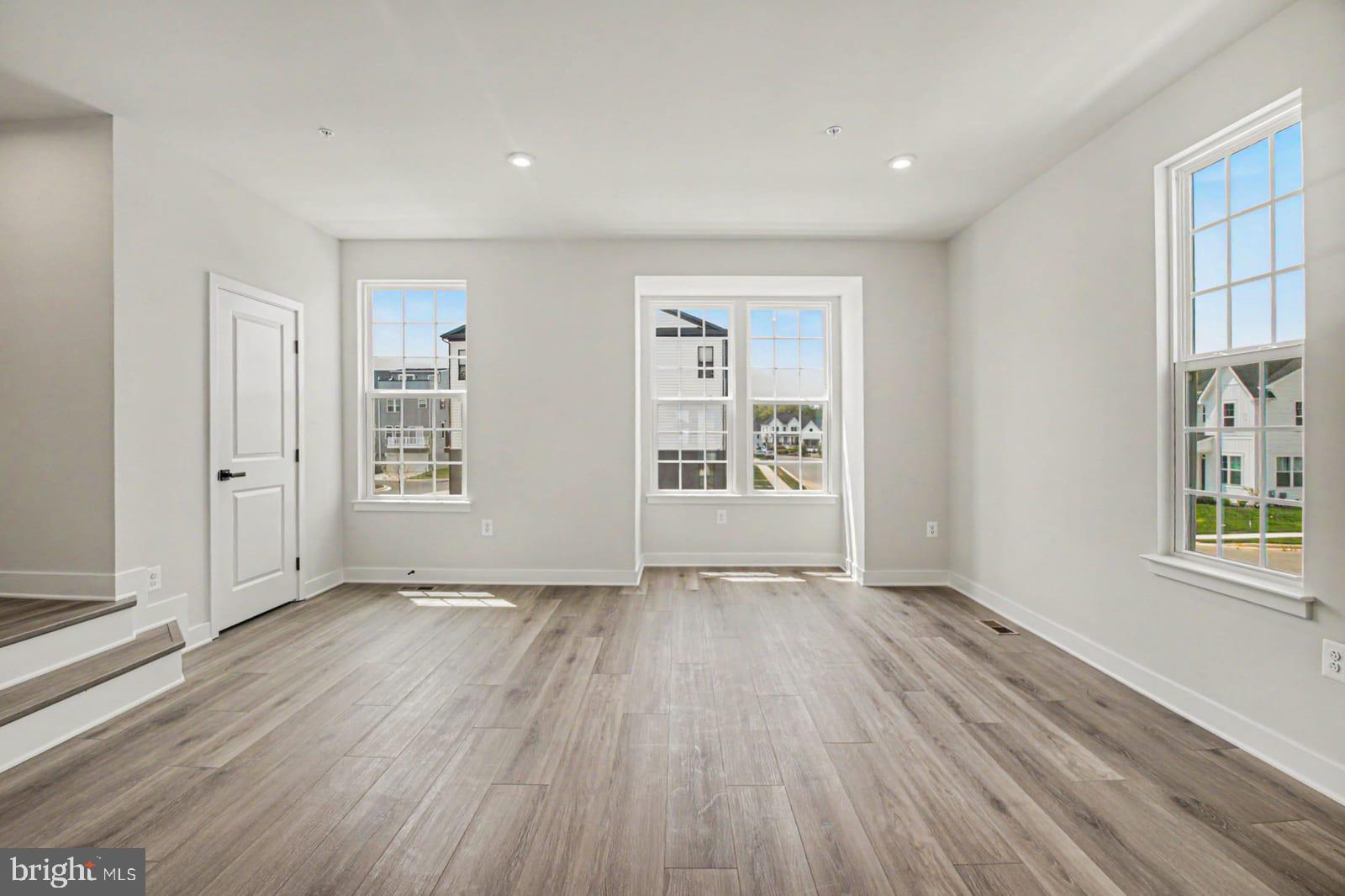 16100 MEADOW GLENN DRIVE