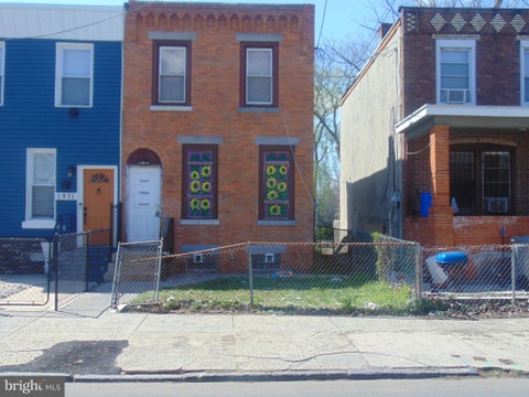 Townhouse For Sale - 1929 Fillmore Street<br/> CAMDEN, NJ 08104