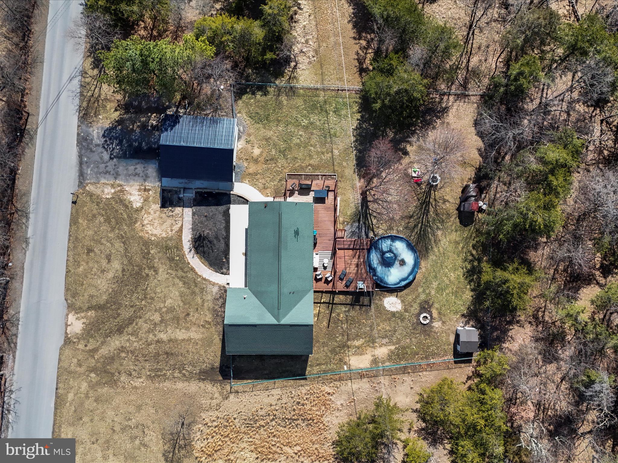 PINEPOINTE - Residential