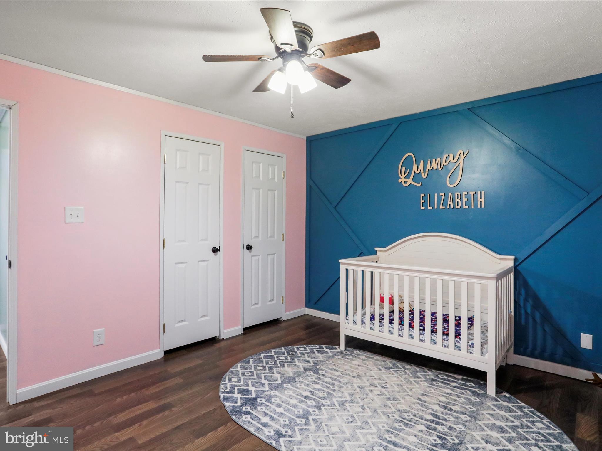 PINEPOINTE - Residential