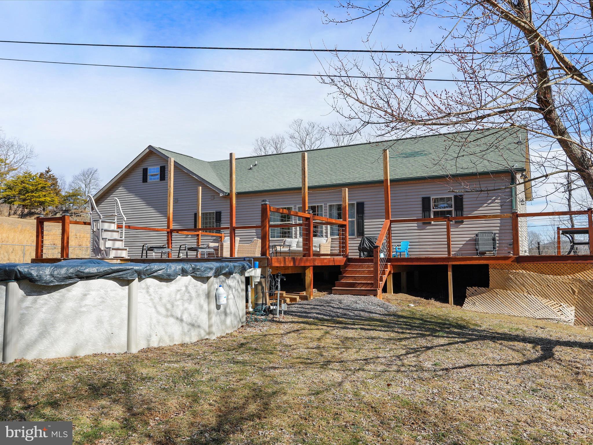 PINEPOINTE - Residential