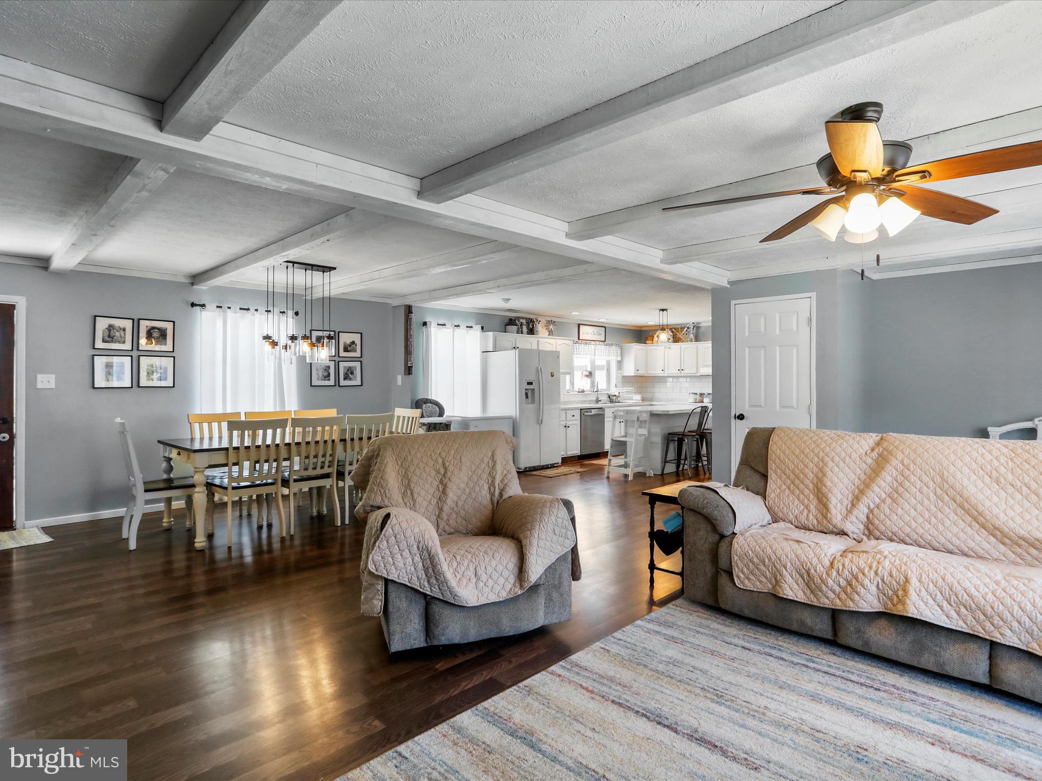 PINEPOINTE - Residential