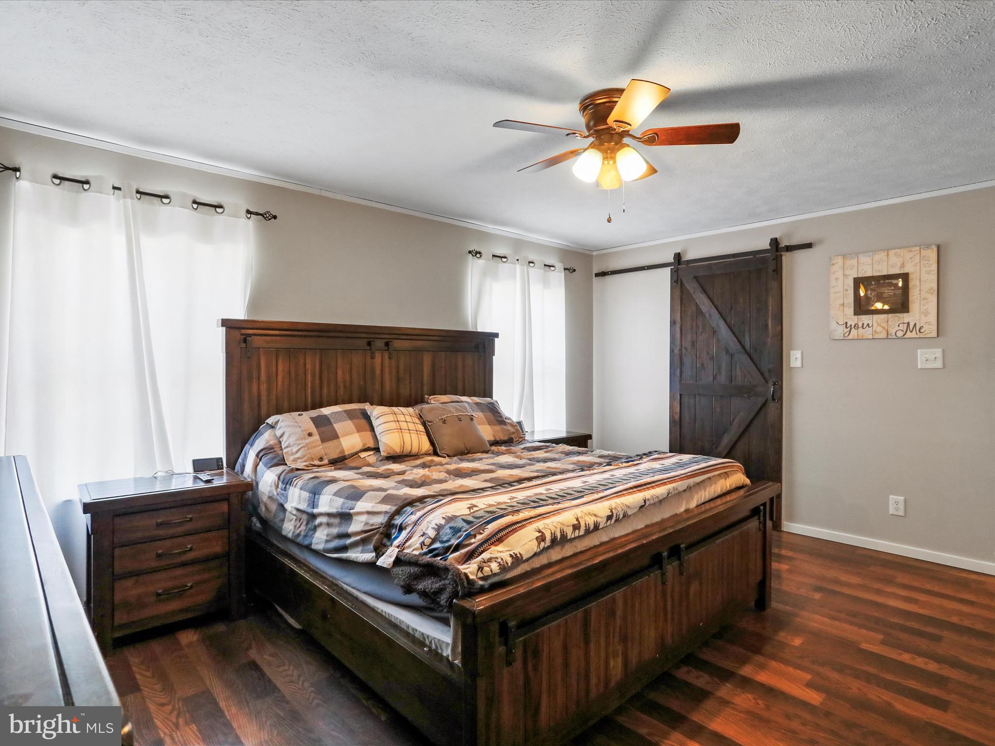 PINEPOINTE - Residential