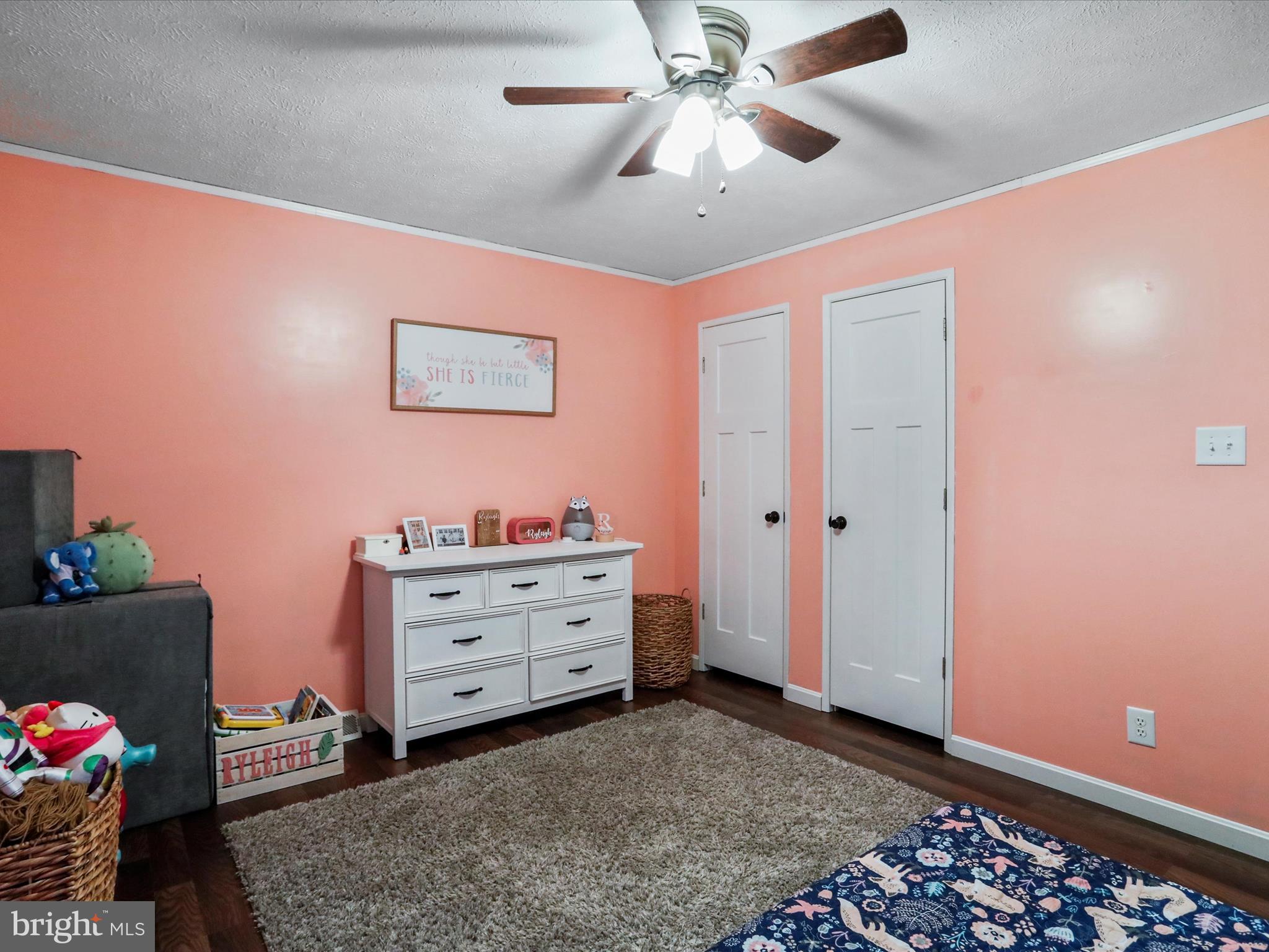 PINEPOINTE - Residential