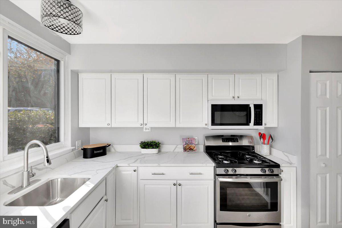 STONELEIGH - Residential