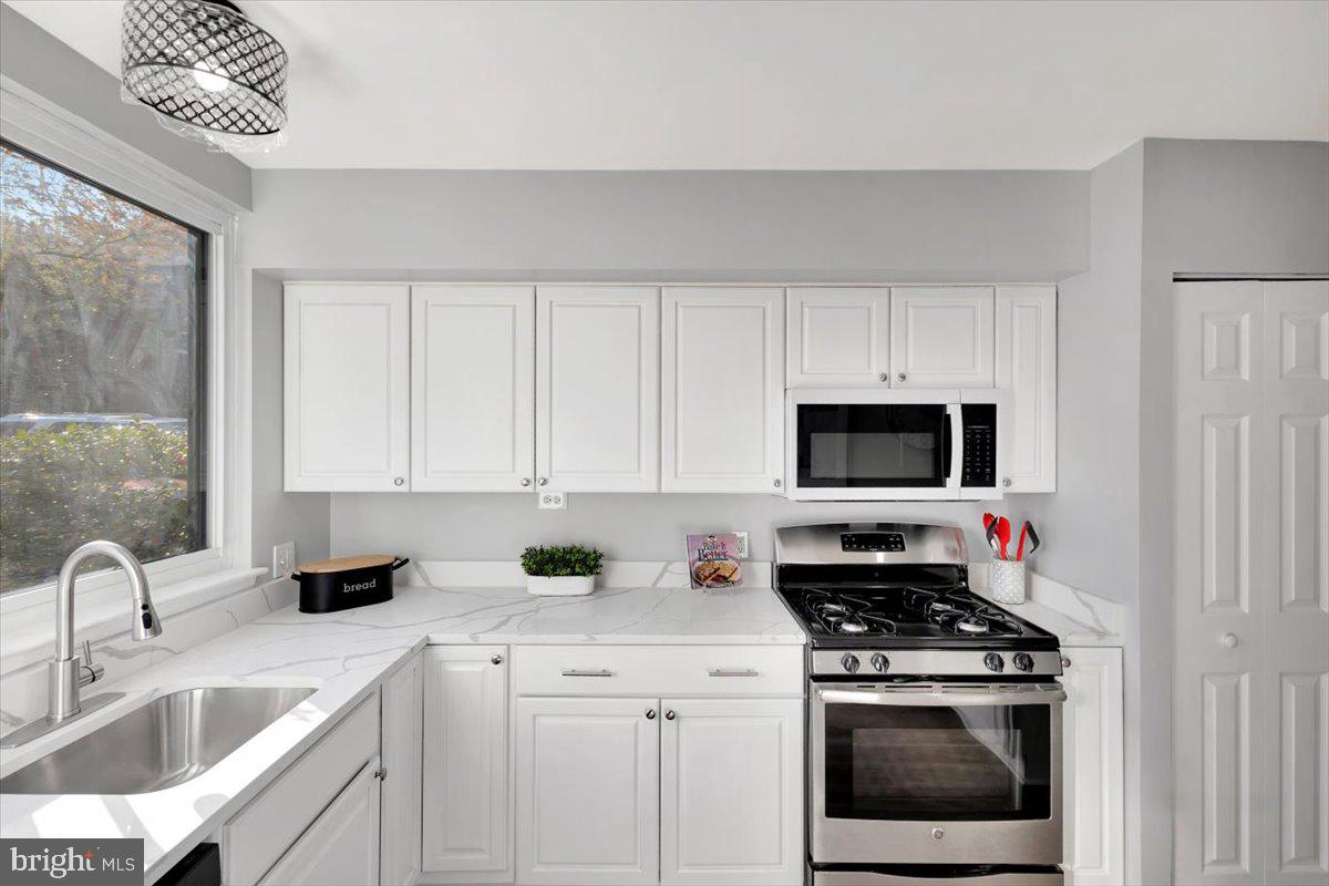 STONELEIGH - Residential