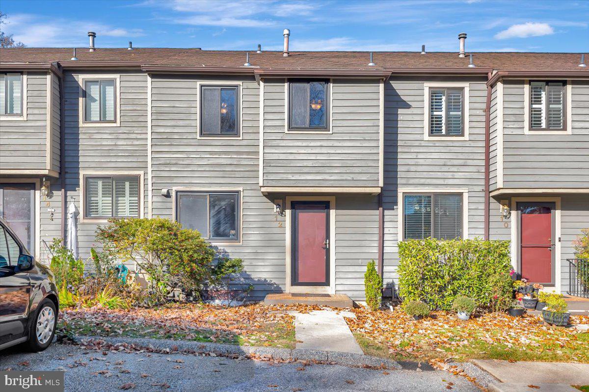 12 STONERIDGE COURT 26