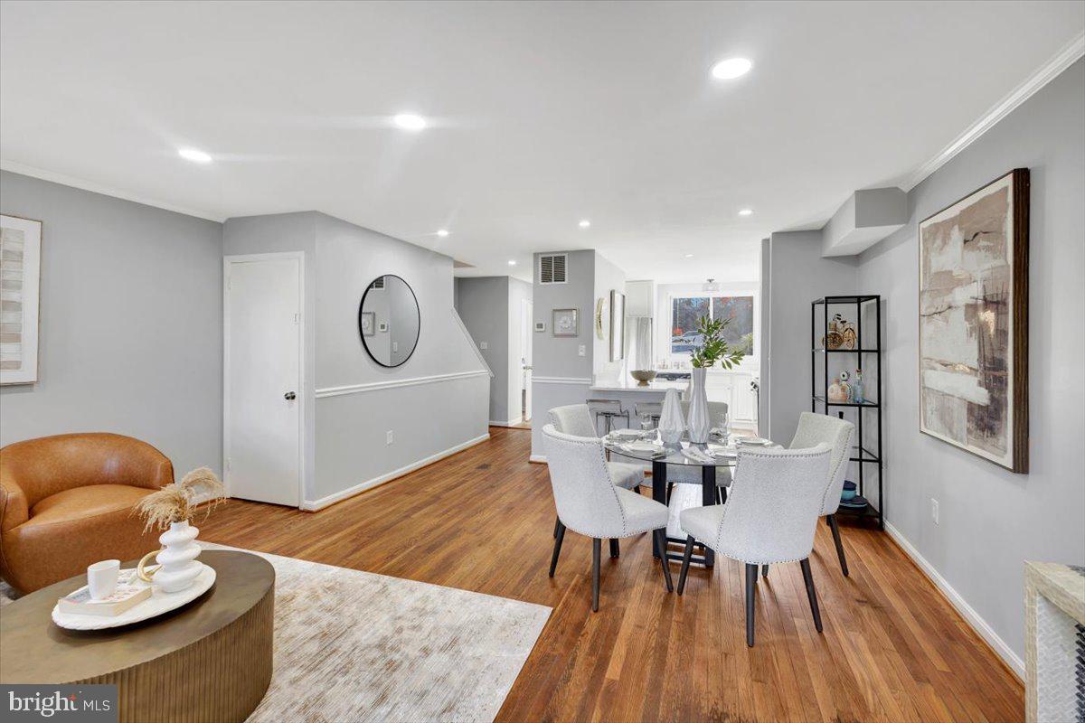 12 STONERIDGE COURT 26