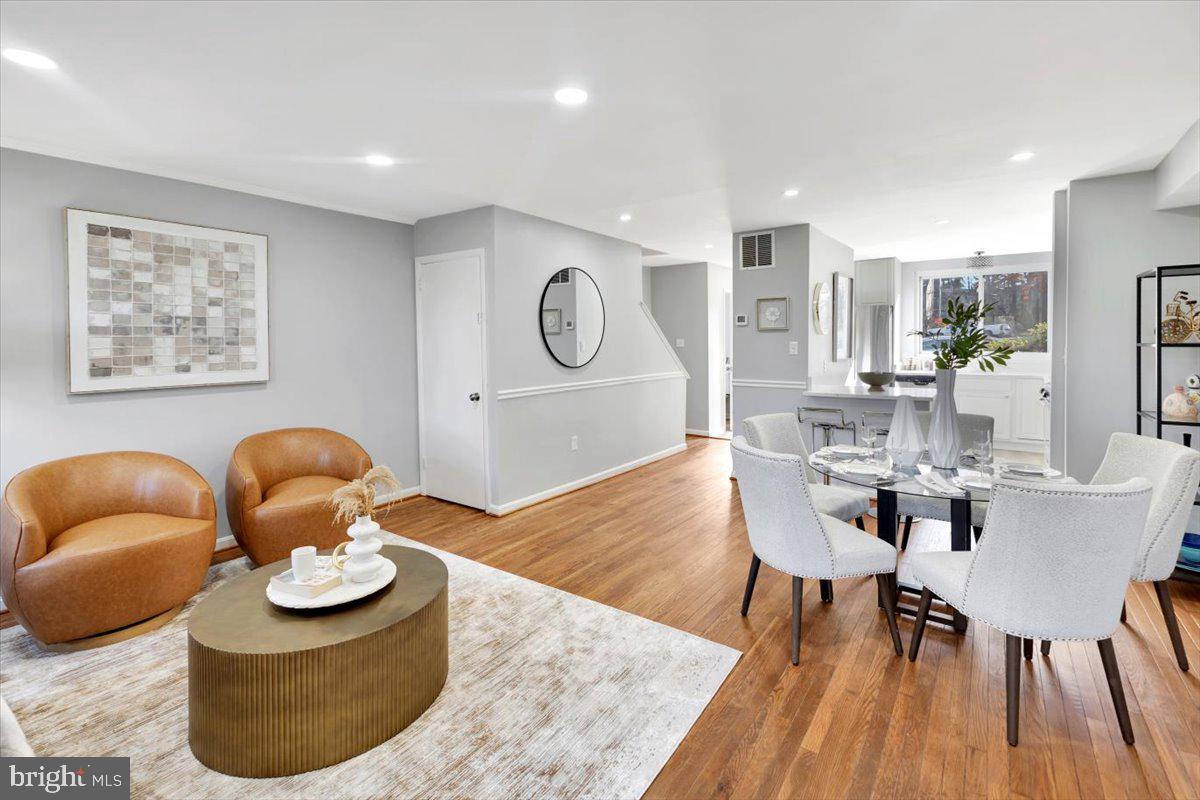 12 STONERIDGE COURT 26