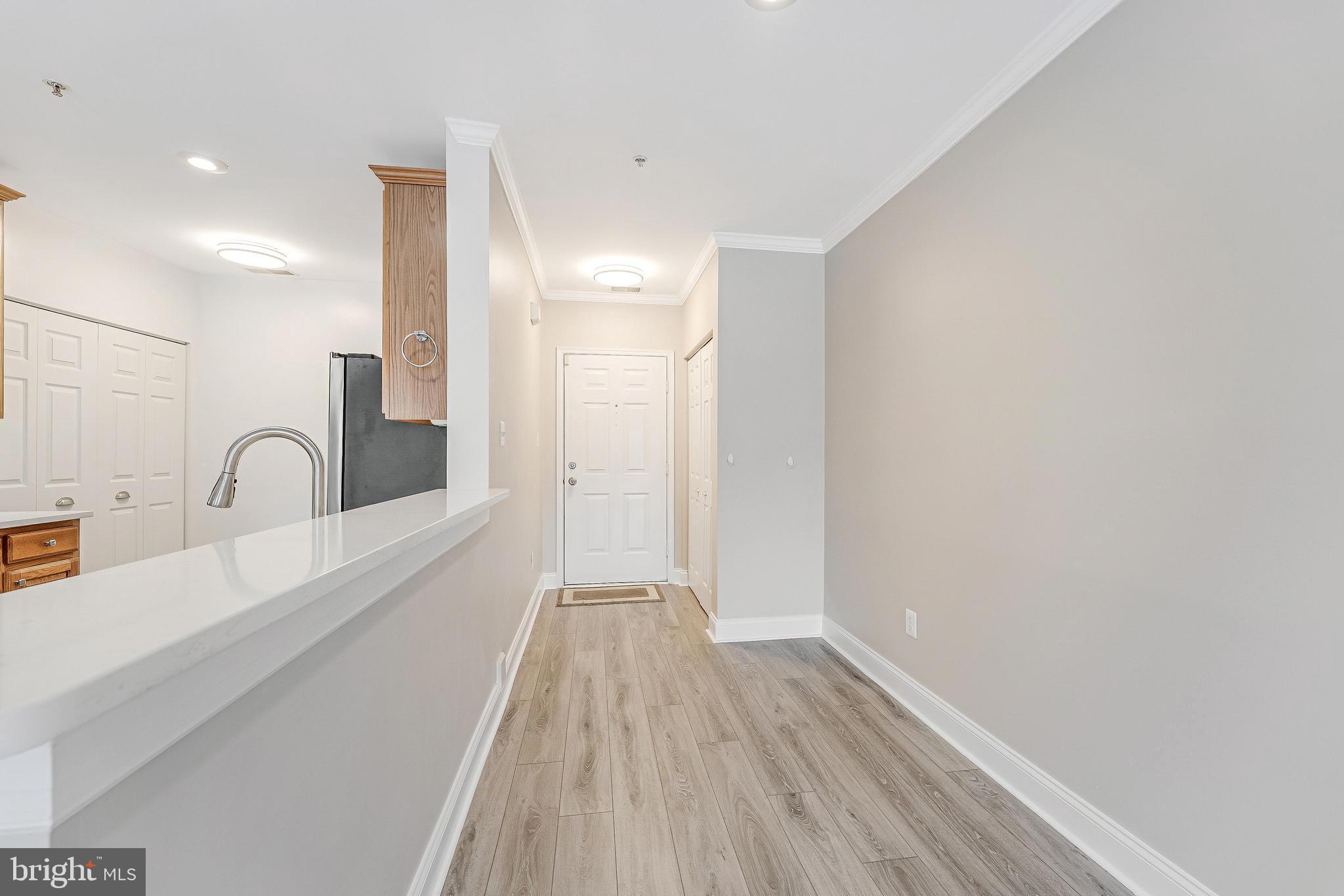 SOUTH RIDING - Residential