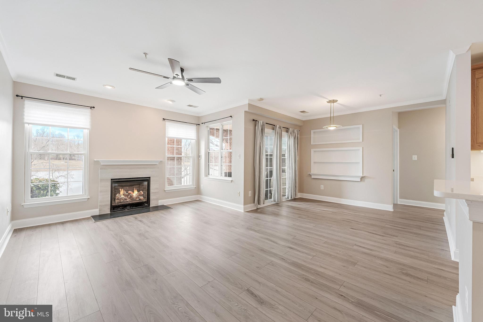 SOUTH RIDING - Residential