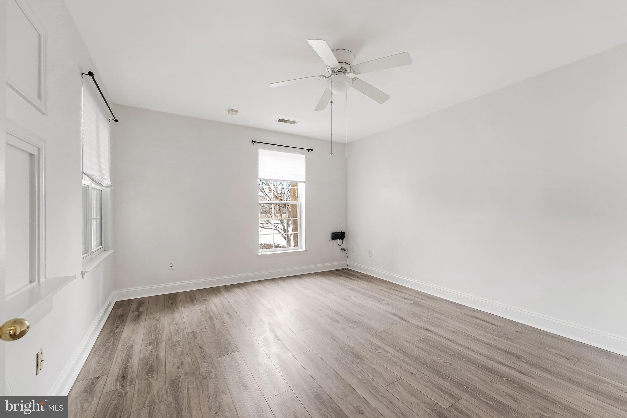 SOUTH RIDING - Residential