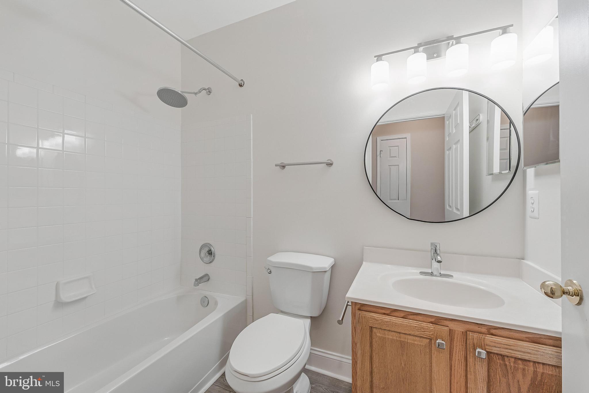 SOUTH RIDING - Residential